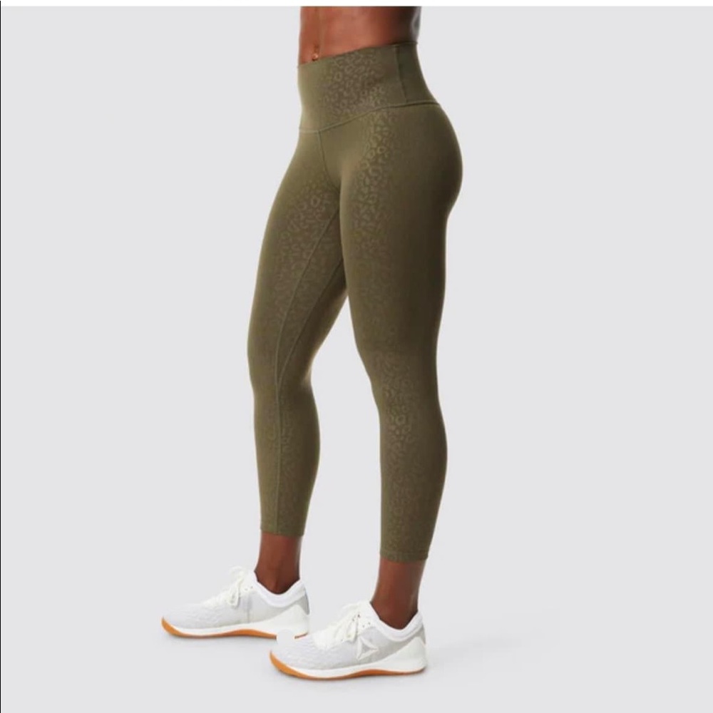 Born primitive fierce leggings